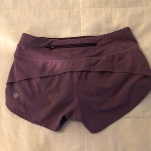 Lululemon speed ups size 2 2.5 inseam low rise